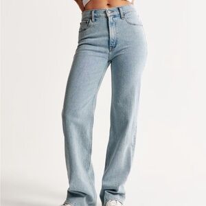 Abercrombie High Rise 90s Relaxed Jean